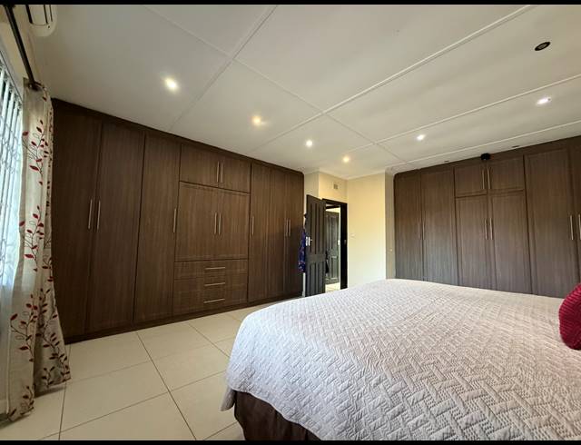 3 BEDROOM HOUSE FOR SALE IN SCOTTBURGH SOUTH